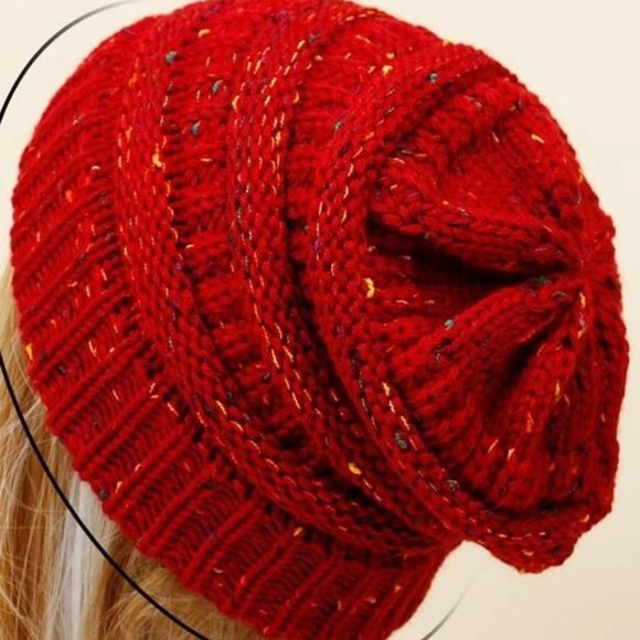 DEEP RED KNIT BEANIE (NWT) - Picture 1 of 3